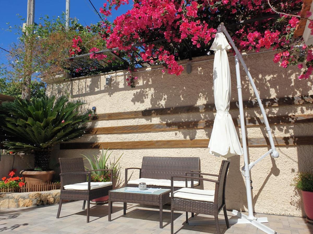Vila Aloe House Lakíthra Exteriér fotografie