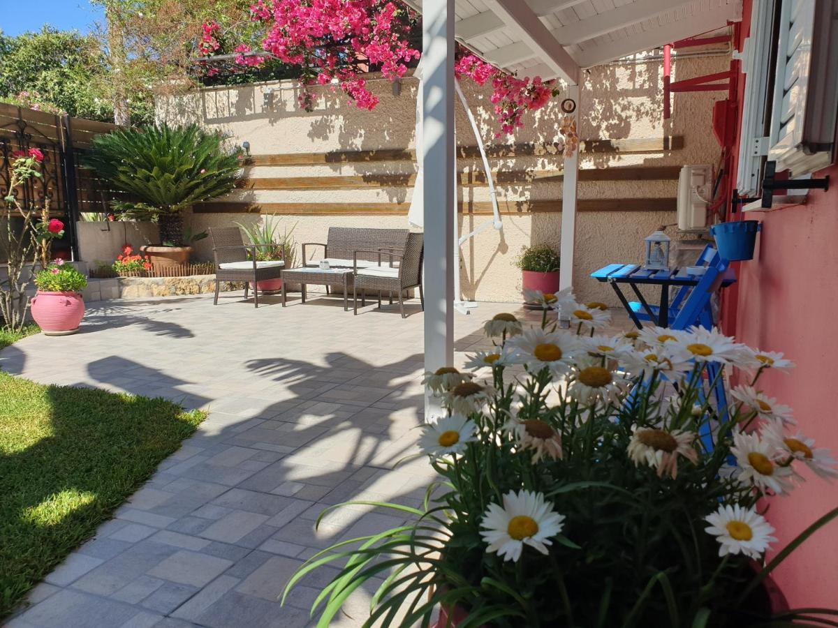 Vila Aloe House Lakíthra Exteriér fotografie