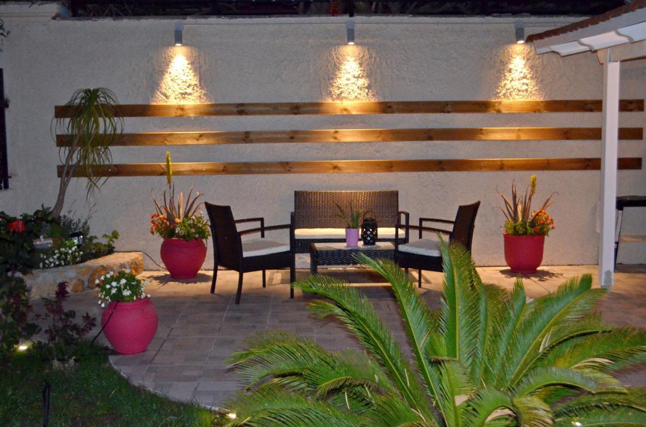 Vila Aloe House Lakíthra Exteriér fotografie